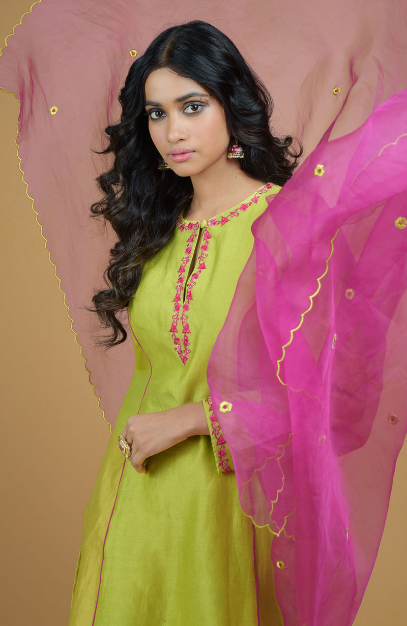 Talking Threads Lime Green Chanderi Silk Kurta Set with Organza Dupatta Talking Threads Lime Green Chanderi Silk Kurta Set with Organza Dupatta