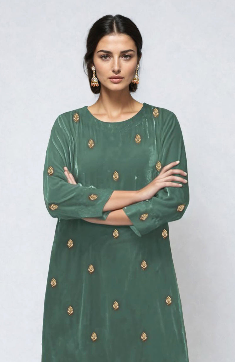 Jade Green Dabka Zardozi Hand Embroidered Velvet Kurta Set
