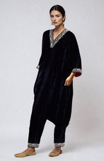 Midnight Blue Kashmiri Tilla Dozi Embroidered Kurta  Set