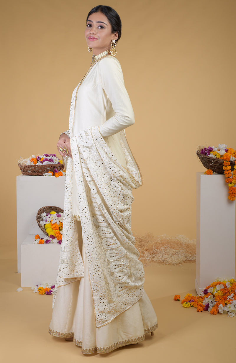 Ivory Chikankari and Kamdani Hand Embroidered Pure Georgette Dupatta