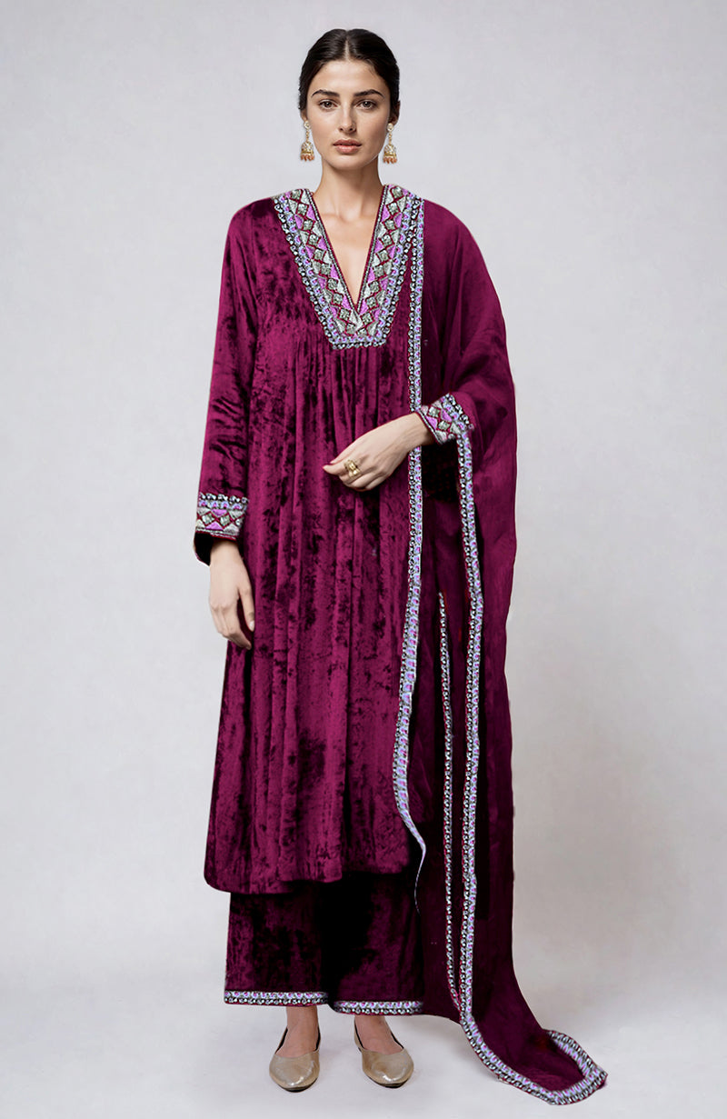 Bright Rose Resham & Zardozi Hand Embroidered Velvet Kurta  Set