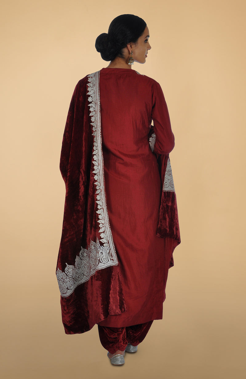 Burgundy Kashmiri Tilla Aari Embroidered Kurta Set