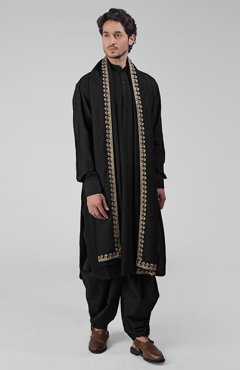 Black Pintuck Pathani Kurta Salwar Set & Tilla Embroidered Dupatta
