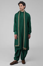 Maroon Pintuck Pathani Kurta Salwar Set & Tilla Embroidered Dupatta