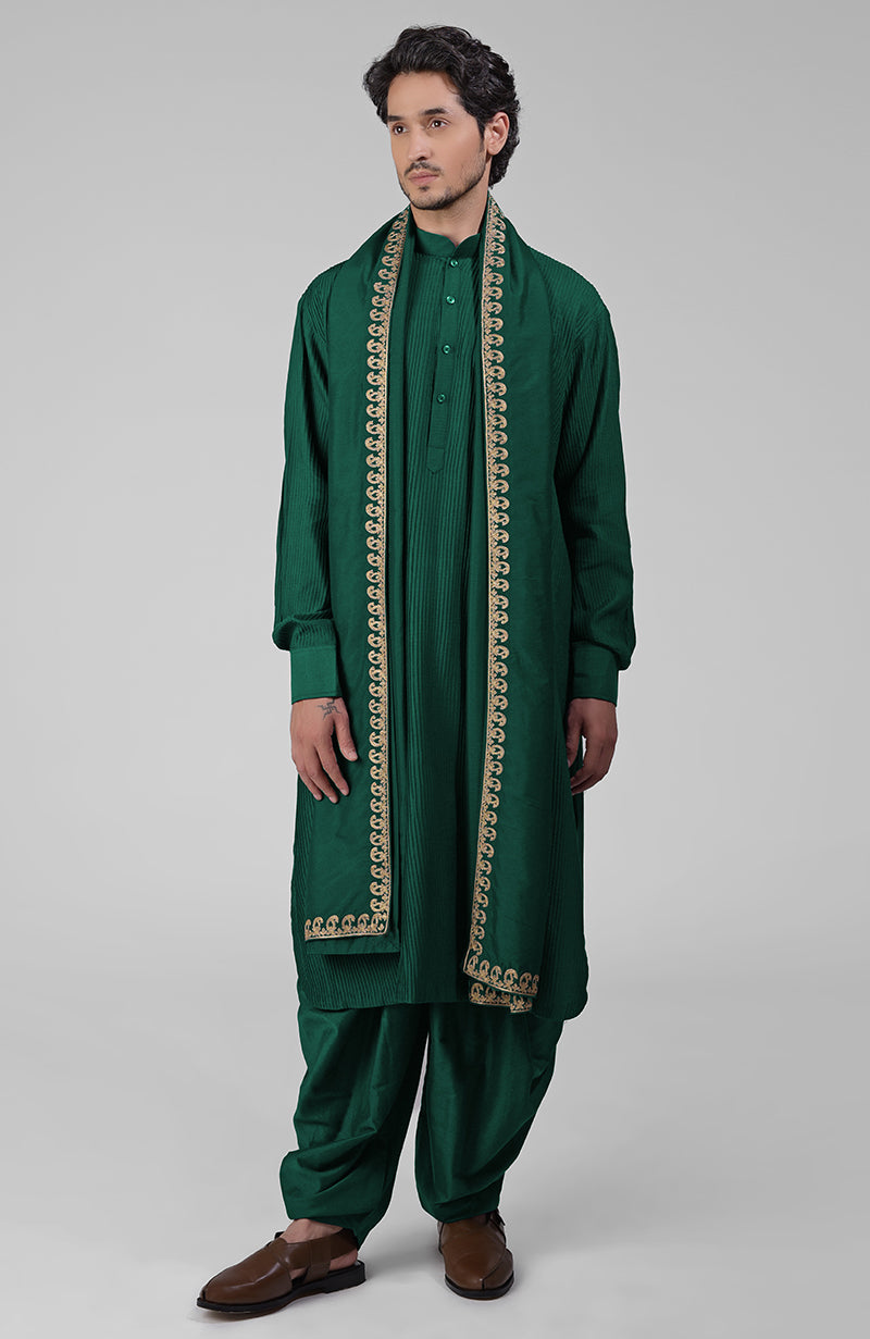 Maroon Pintuck Pathani Kurta Salwar Set & Tilla Embroidered Dupatta