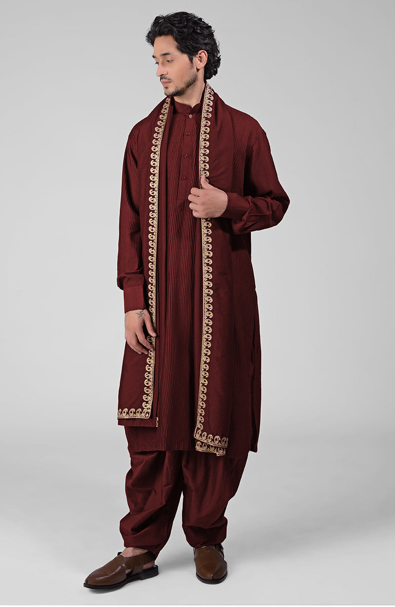 Maroon Pintuck Pathani Kurta Salwar Set & Tilla Embroidered Dupatta